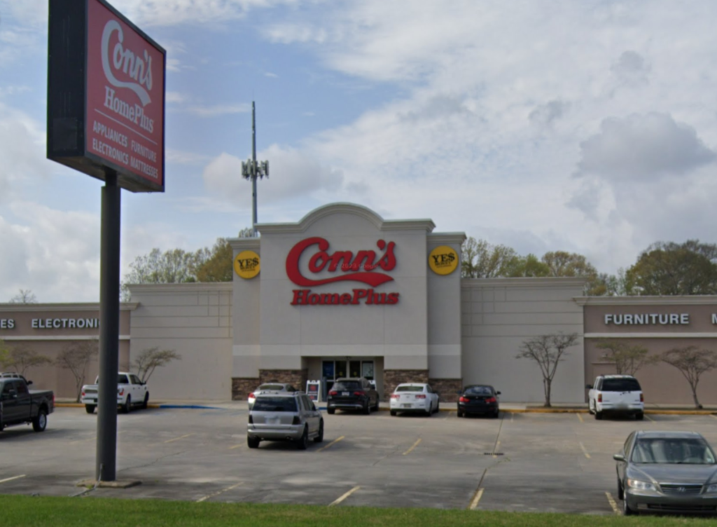 Gambino’s first Baton Rouge bakery was at 8888 Airline Highway, next door to the Haghighi family’s rug shop. Today, both businesses still exist, but they have moved locations to elsewhere in the city.